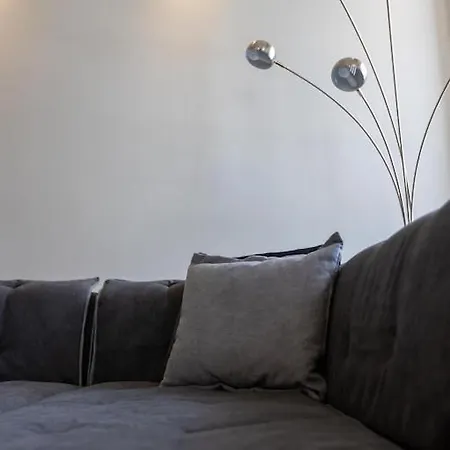 Orion Maison: Luxury 3-bedroom Maisonette In The Center Of Town * Gythio