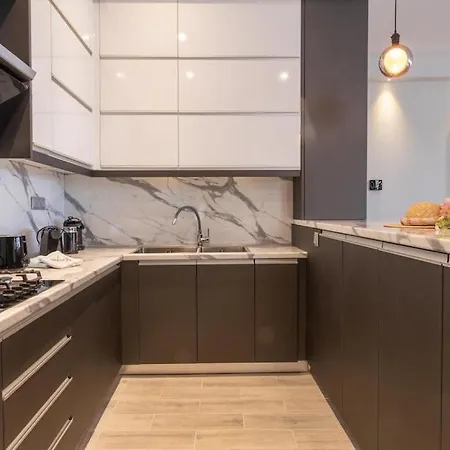 Orion Maison: Luxury 3-bedroom Maisonette In The Center Of Town Villa Gythio
