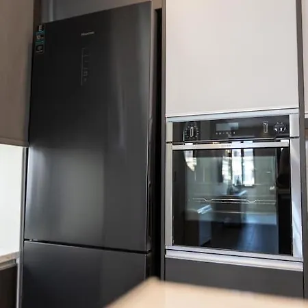 Villa Orion Maison: Luxury 3-bedroom Maisonette In The Center Of Town *